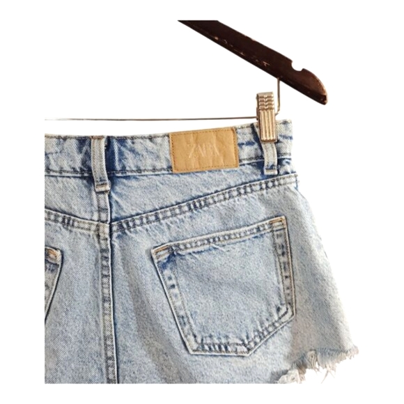 Zara Distressed High Rise Rigid Denim Cutoff Shorts Festival Summer Women's 2 - Picture 5 of 6